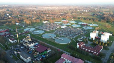 Çevresel kanalizasyon işleme ve arıtma tesisi