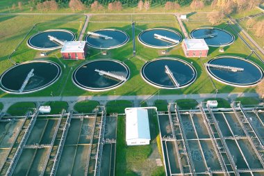 Filtreleme havuzlu su geri dönüşüm tesisi