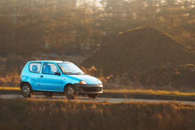 Avrupa otomobili ormanlık alanda ilerliyor