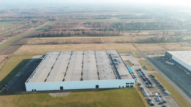 Kargo yükleme ve römorklu lojistik merkezi