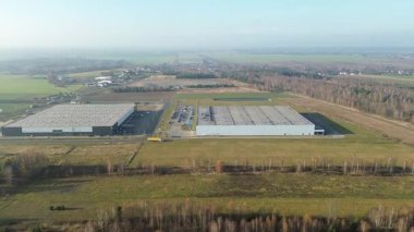 Hava görüntüsü sanayi depoları kırsal