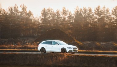 Modern tasarımı olan Avrupa spor otomobili