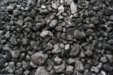 Siyah Kömür Yığını Kapat