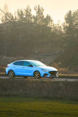 Sürdürülebilir araç açık hava sahnesi