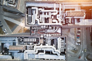 Kentsel mimari tepeden tırnağa HVAC birimleri