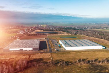 Kargo yükleme ve römorklu lojistik merkezi