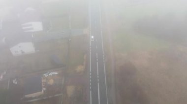 Şiddetli hava sisi otoyolda görünürlüğü azaltıyor