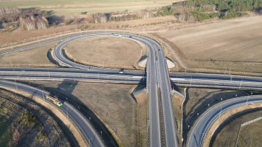İHA görünümü karayolu bağlantıları ile ana karayolu ağı