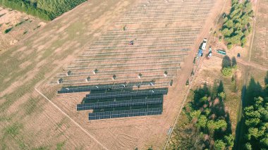 Güneş modülleri kurulum ekolojik enerji projesi