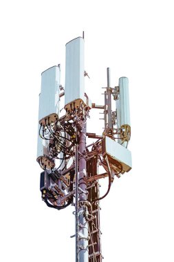 Telekom altyapı kulesi beyaz arkaplan karşısında izole edildi