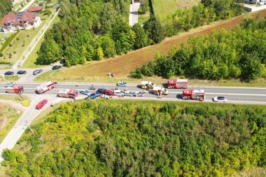 Polonya, Avrupa 25.08.2024 trafik kazasına müdahale ekipleri