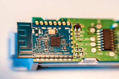 Elektronik devre kartı modülünün yakın görüntüsü