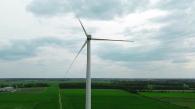 Açık alanda yeşil enerji üretimi