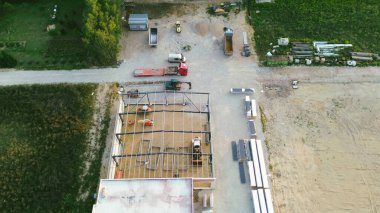 Şafakta makineli sanayi bölgesi