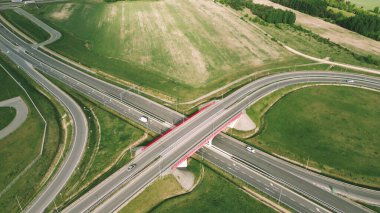 Hava görüntüsünden kırsal yol kavşağı