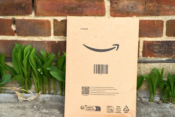 Amazon ürün taşımacılığı için kağıt zarf 05.05.2025 Polonya Avrupa