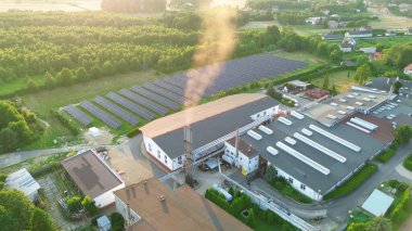 Güneş enerjisi endüstriyel tesislere güç veriyor