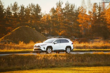 Kırsal otoyolda modern kesişme