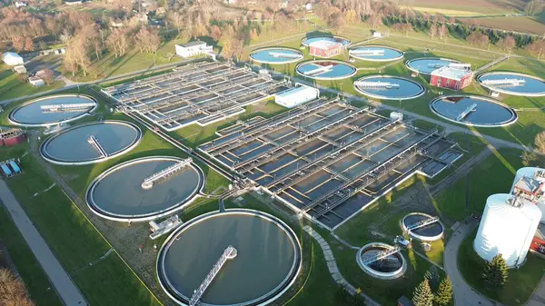 Yukarıdan atık su arıtma kompleksi