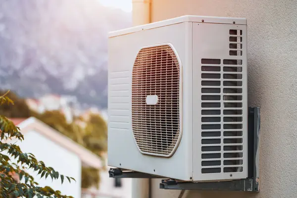 Konut soğutma ve ısıtma için duvara monte edilmiş klima