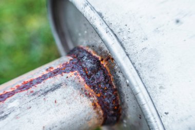 Metal boru ekleminde aşınma