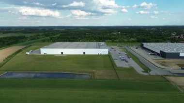 Yukarıdan nakliye ve lojistik binaları