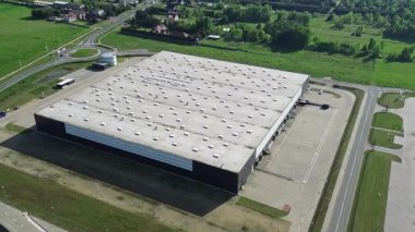 Yukarıdan depolama ve dağıtım tesisi