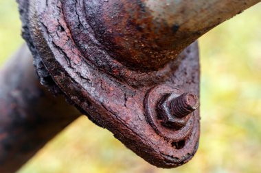 Eski paslı cıvatanın makro çekimi