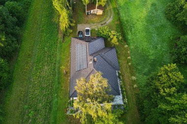 Temiz ve Yeşil Banliyö Güneş Panelleriyle Yaşıyor