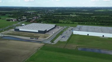 Kırsal alanda dağıtım deposu