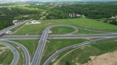 Otoyol köprüsü yoğun ulaşım rotasını geçiyor
