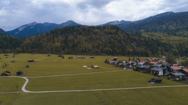 Baharın başında Bavyera manzarası