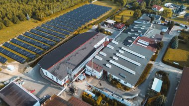 Güneş Enerjisi Sanayi Tesisi Hava Görüntüsü