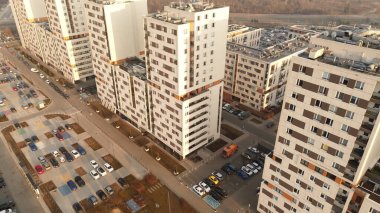 Gökdelen tarzı konut binaları