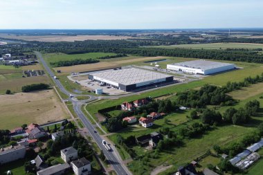 Şehir merkezindeki depo lojistik merkezi yukarıdan görülüyor