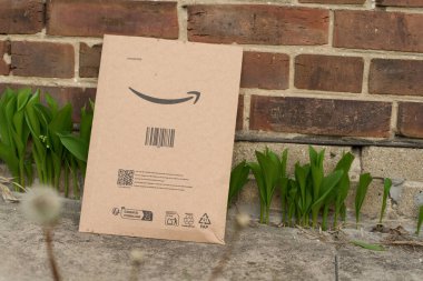Amazon sipariş sevkiyatı 05.05.2025 Polonya Avrupa