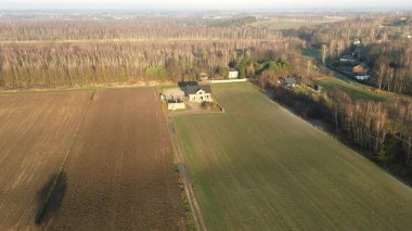 Kırsal alanda şebeke dışı ev inşaatı