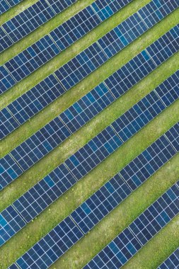 Güneş panelleri ile alternatif enerji kaynağı