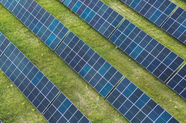 Avrupa güneş panelleriyle elektrik üretiyor