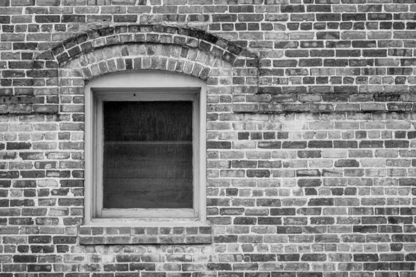 Einstieg Und Bogenfenster Ziegelmauer — Stockfoto