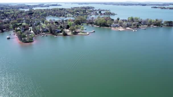 Розкішні Будинки Озері Норман Північ Від Шарлотти — стокове відео