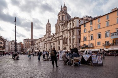 Roma, İtalya - 23 Ekim 2022: Piazza Navona Roma, İtalya 'da halka açık bir alan.
