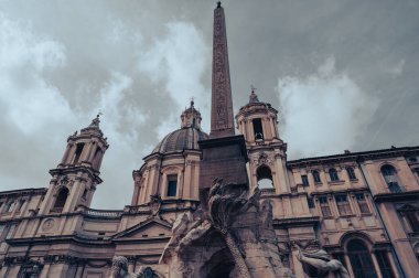 Roma, İtalya - 23 Ekim 2022: Piazza Navona Roma, İtalya 'da halka açık bir alan.