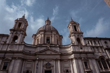 Roma, İtalya - 23 Ekim 2022: Piazza Navona Roma, İtalya 'da halka açık bir alan.