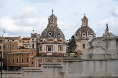 Roma, İtalya - 22 Ekim 2022 Santa Maria di Loreto. İtalya, Roma 'daki Loreto' lu Aziz Mary Kilisesi