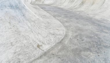 Eğlence parkında kaykay parkı rampaları. Serbest kaykay parkı. Kimse yok..