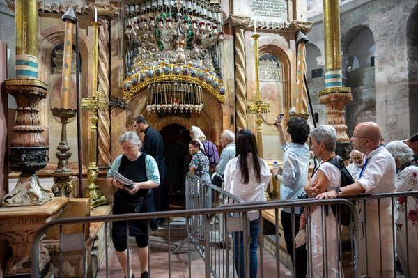 Иерусалим, Израиль - 1 сентября 2023 года. Церковь Гроба Господня. Высокое качество фото