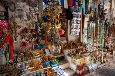 Kudüs, İsrail - 1 Eylül 2023 Eski kasabada pazar pazarı. Yüksek kalite fotoğraf