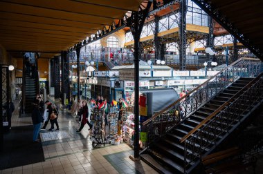 Budapeşte, Macaristan - 24 Ekim 2024: Merkezi Pazar Salonu. Yüksek kalite fotoğraf