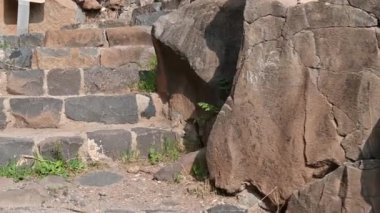 Belvoir Kalesi Kochav HaYarden Yıldızı, İsrail 'in kuzeyinde, Celile Denizi' nin 20 kilometre güneyindeki bir tepede bulunan Haçlı Kalesi. Yüksek kalite 4k görüntü
